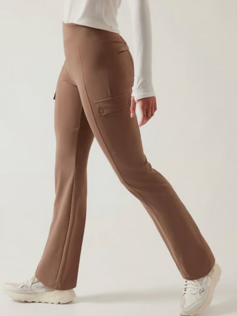 00 Athleta Delancey Straight Cargo Pant in Rustic Beige, size XS/P
